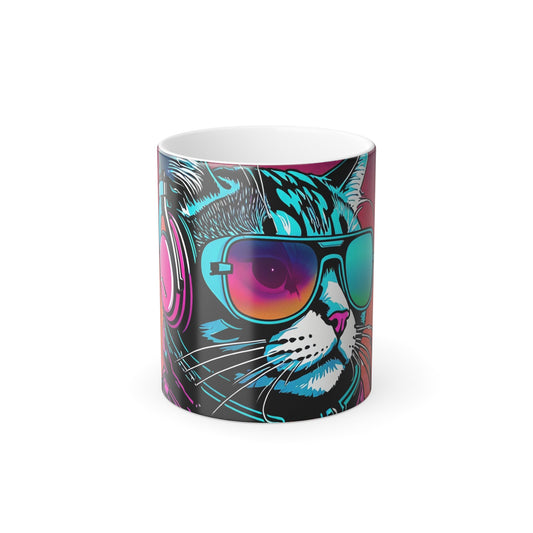 Mug mágico - Geek - Gato escuchando música en la ciudad, 11 oz